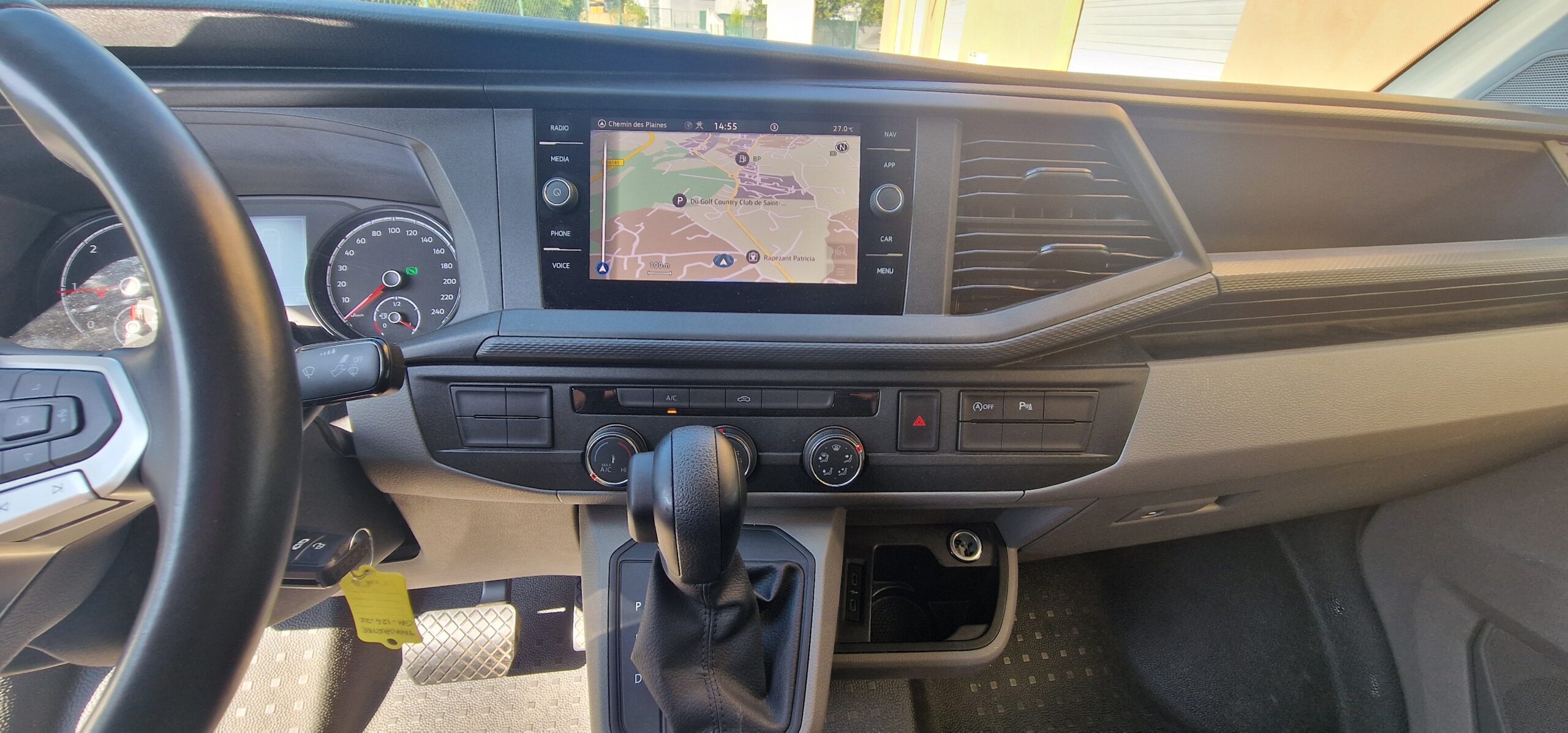 vehicule-Nissan-NV-300-sud-auto-profil-05