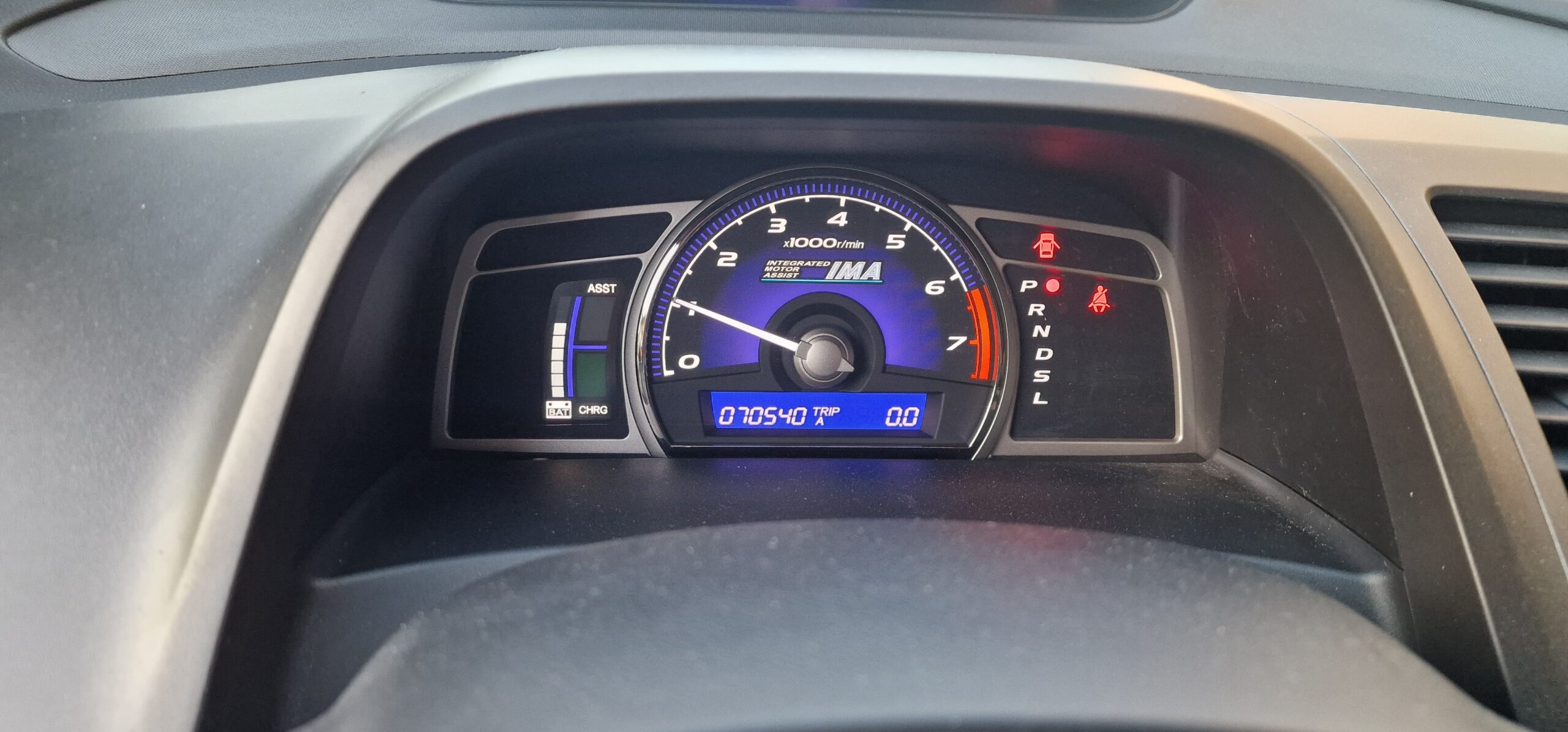 vehicule-Nissan-NV-300-sud-auto-profil-05