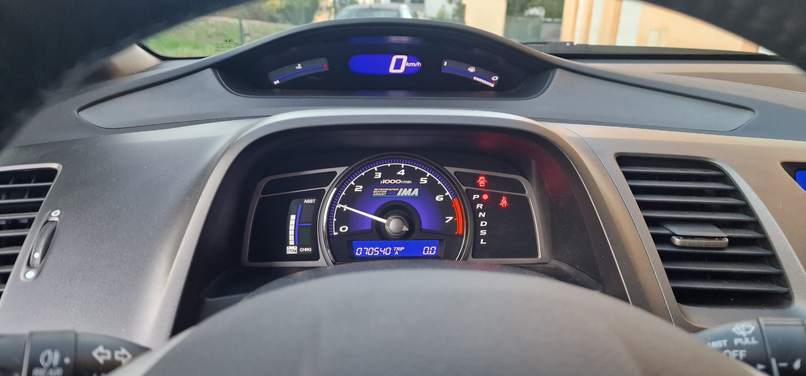 vehicule-Nissan-NV-300-sud-auto-profil-05