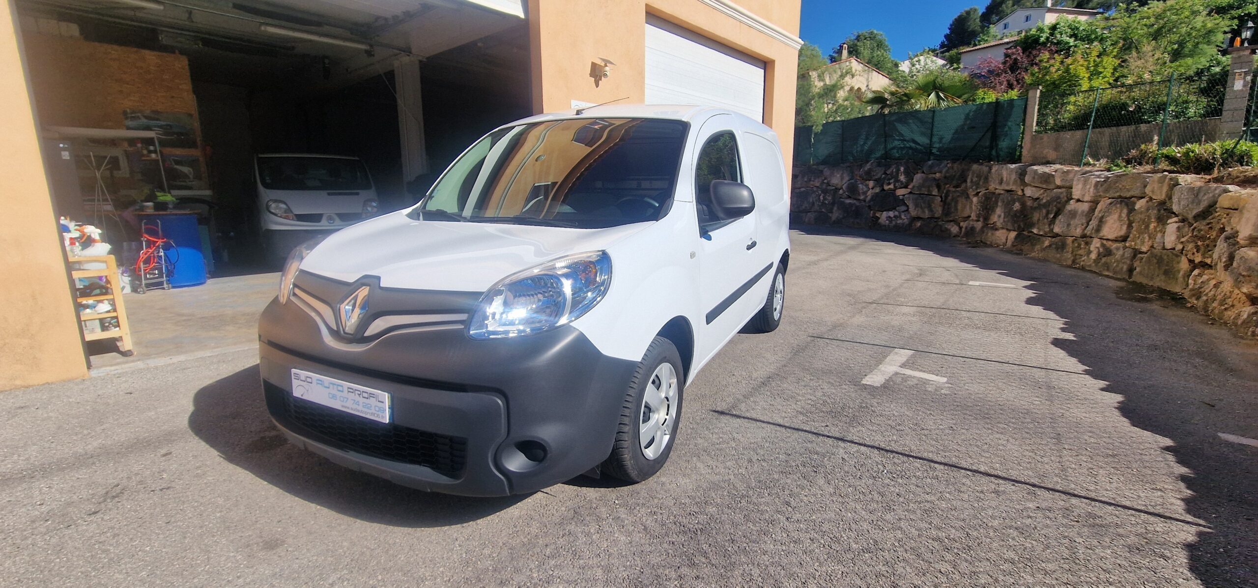vehicule-Nissan-NV-300-sud-auto-profil-05