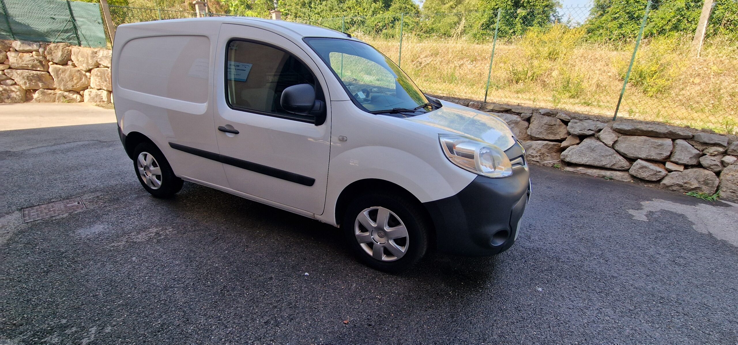 vehicule-Nissan-NV-300-sud-auto-profil-05