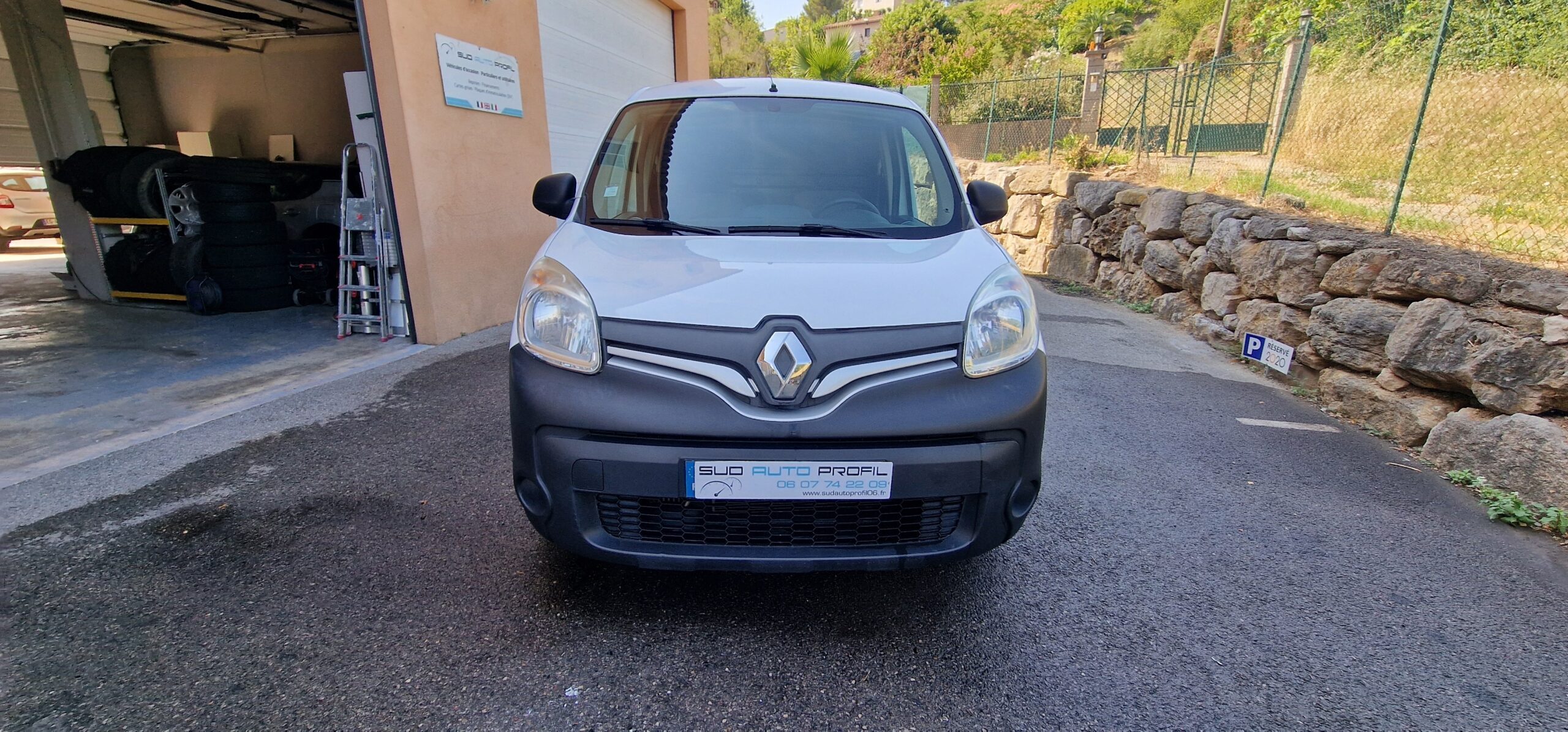 vehicule-Nissan-NV-300-sud-auto-profil-05