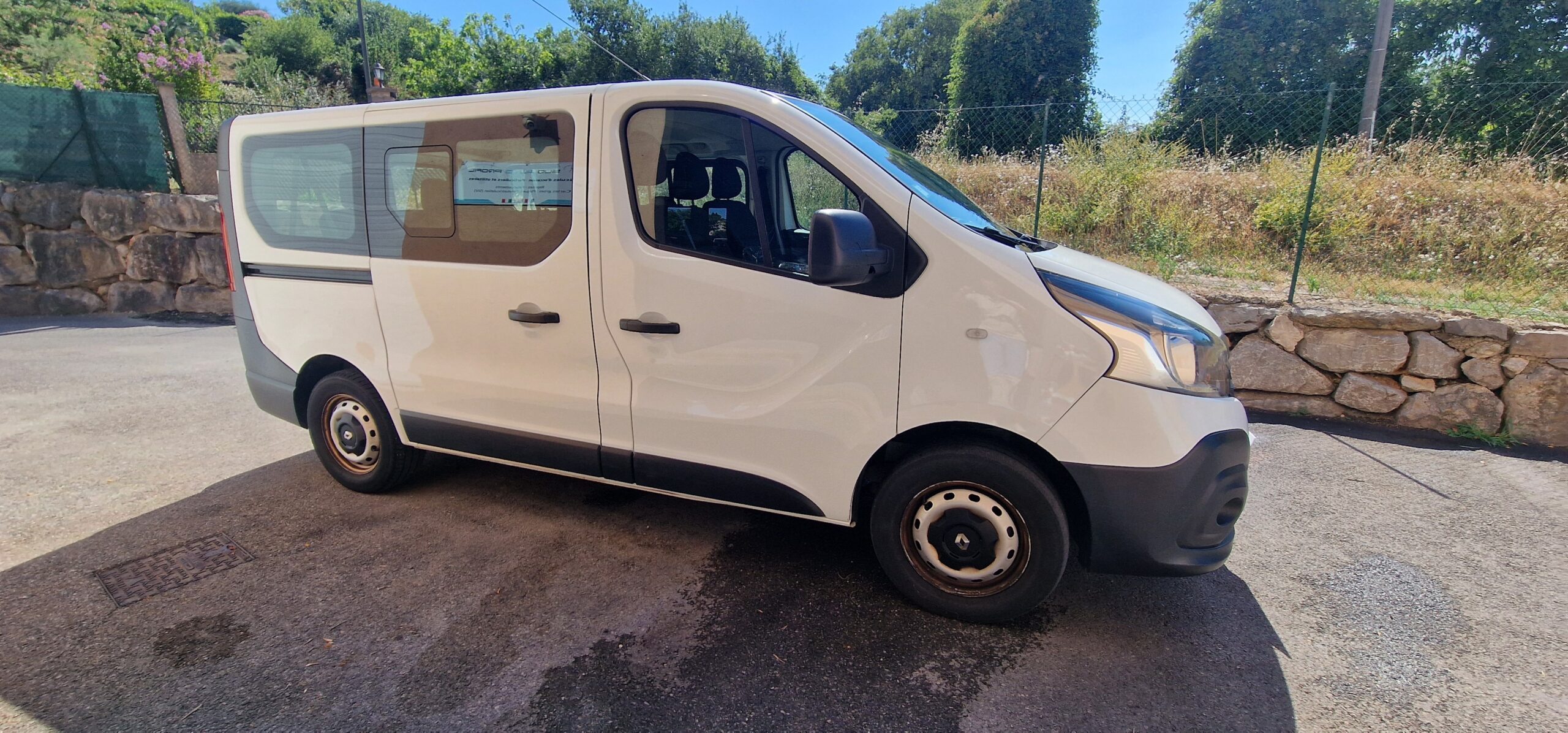 vehicule-Nissan-NV-300-sud-auto-profil-05
